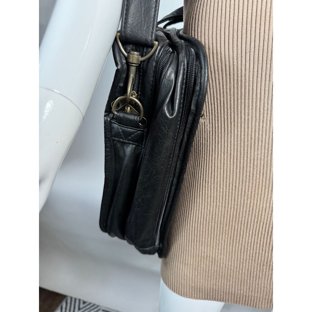 Monarch Black Leather Look Business Briefcase With Multiple Zippered Pockets & A - Picture 13 of 16